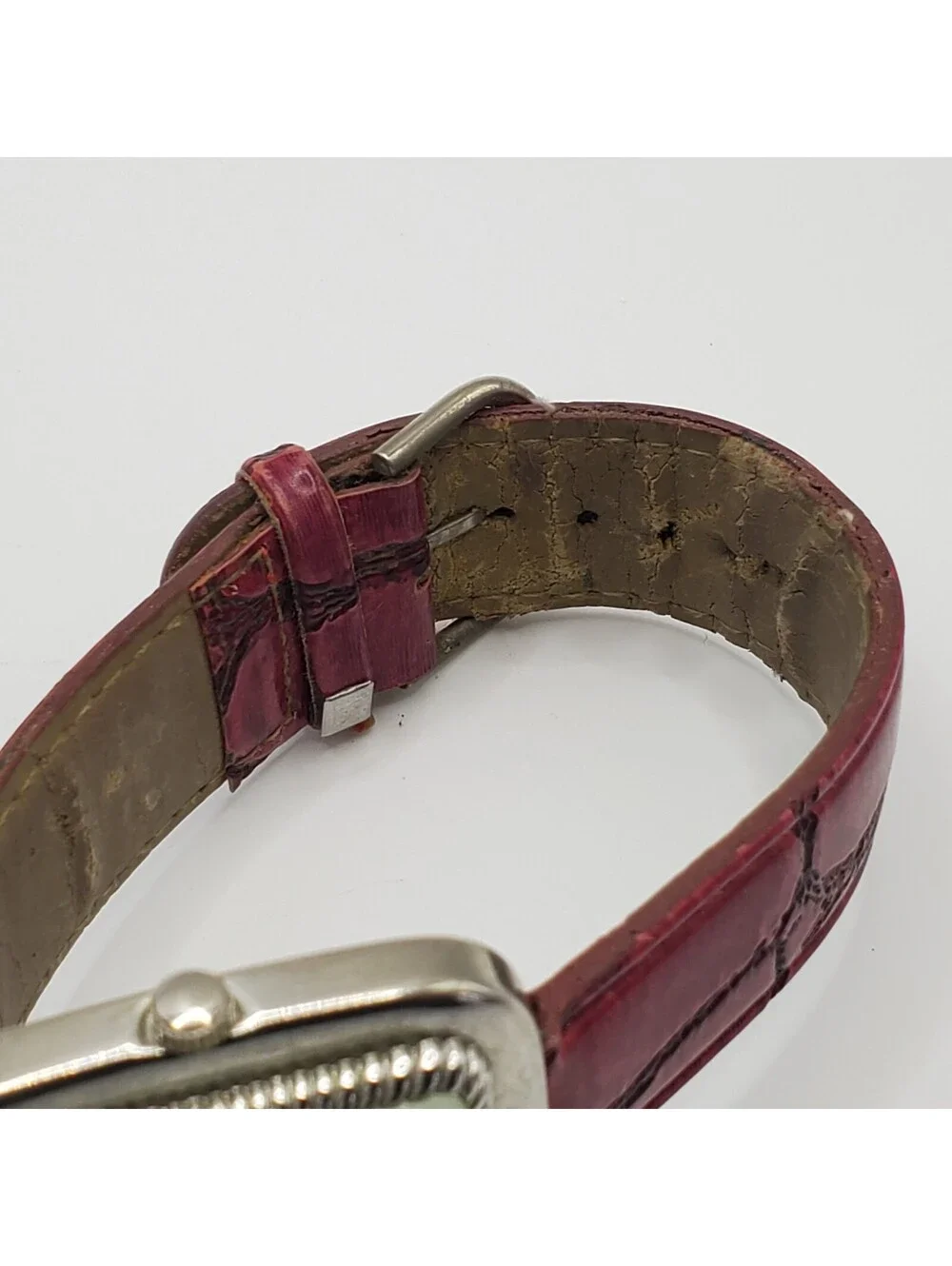Geneva Womens Watch  40mm Red Dial Leather Band Square New Battery